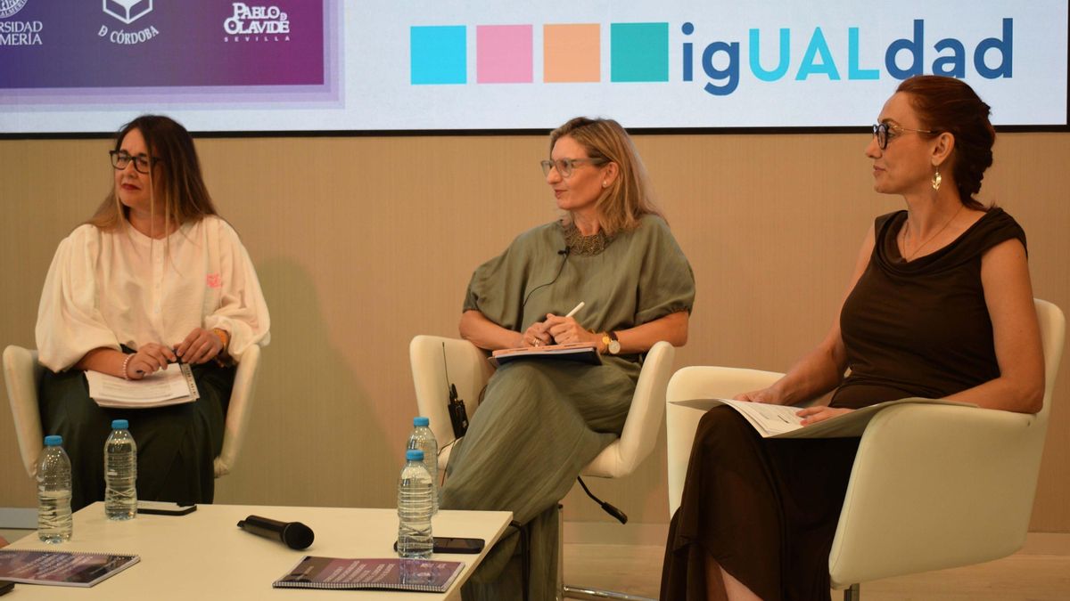 Presentación en la UAL del primer estudio interuniversitario sobre conciliación y corresponsabilidad elaborado por las universidades de Almería, Córdoba y Pablo de Olavide.
