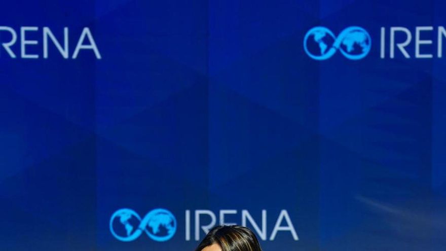 Latinoamérica no volverá atrás en renovables pese a giros políticos, dice R. Dominicana