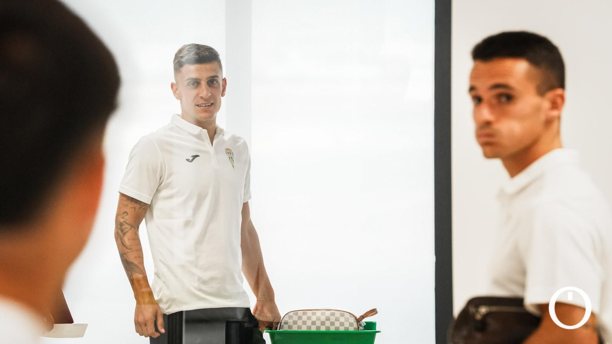 El Córdoba CF ya viaja en avión camino a Gijón
