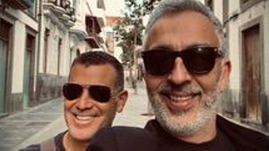 Gilberto y Héctor, propietatios de '928 Capital' en Las Palmas de Gran Canaria.