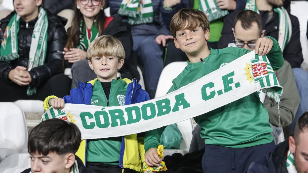 Grada Blanquiverde del Córdoba CF - Burgos CF