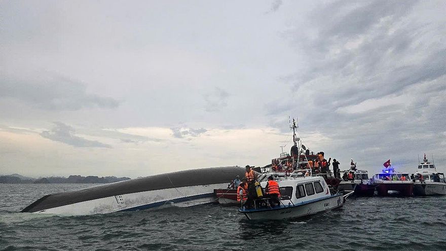 Al menos 38 muertos en el naufragio de un barco turístico en Vietnam