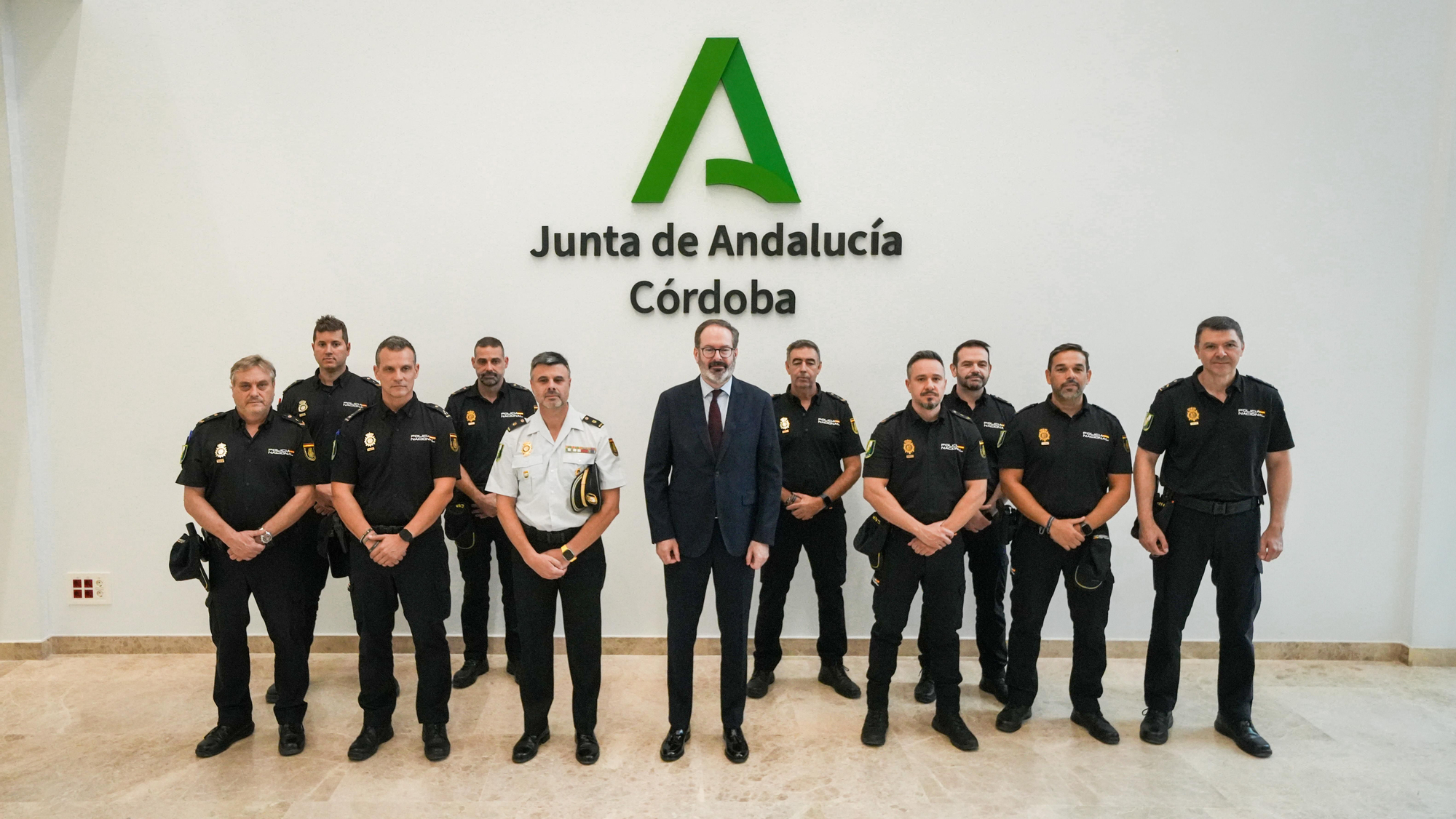 Adolfo Molina presenta los nuevos efectivos de la Unidad de Policía Adscrita