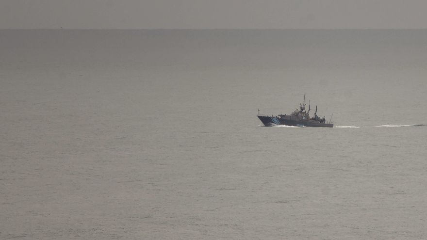 Dos muertos, un desaparecido y siete tripulantes rescatados tras el naufragio de un barco pesquero en Cantabria