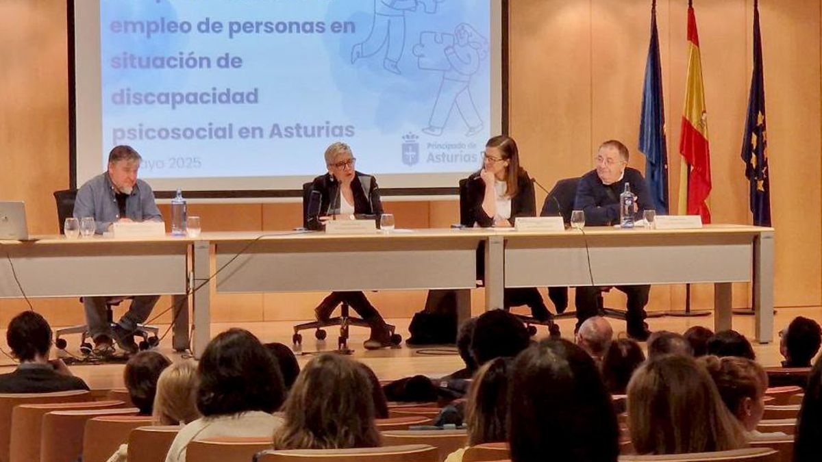 De izquierda a derecha Tomás López Corominas, Concepción Saavedra, Begoña López y Daniel Rodríguez.