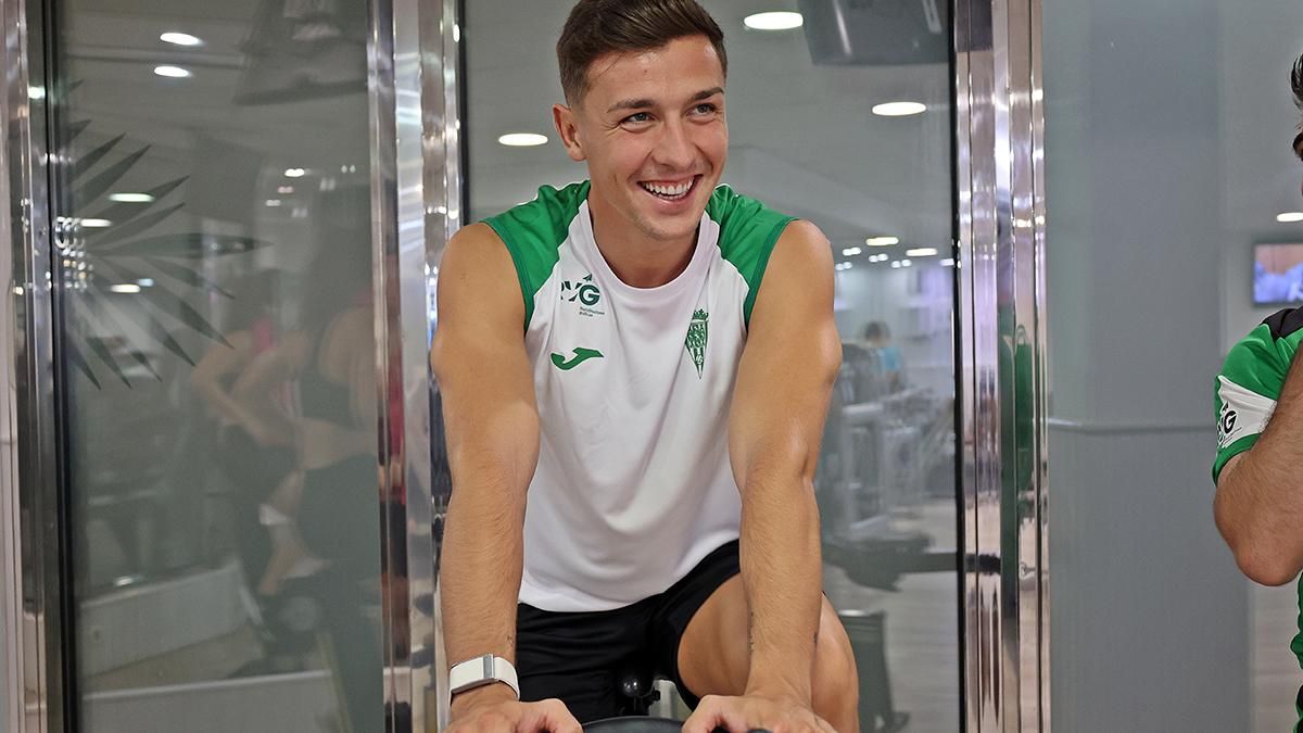 Alberto del Moral pasando el reconocimiento médico