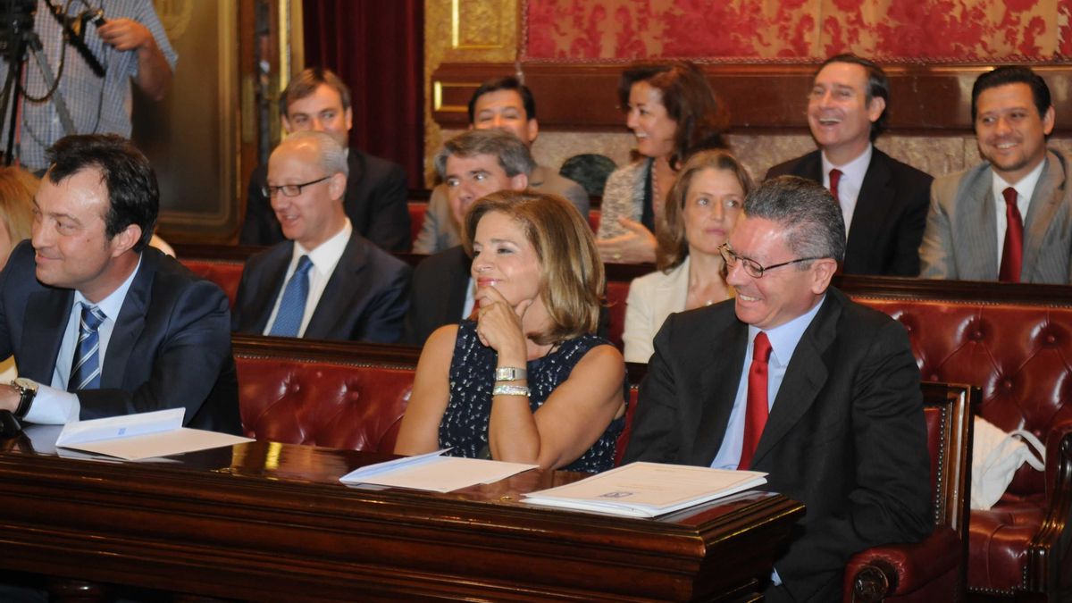 Gallardón dice de Botella que es una "extraordinaria alcaldesa" y que si quiere continuar contará con su apoyo