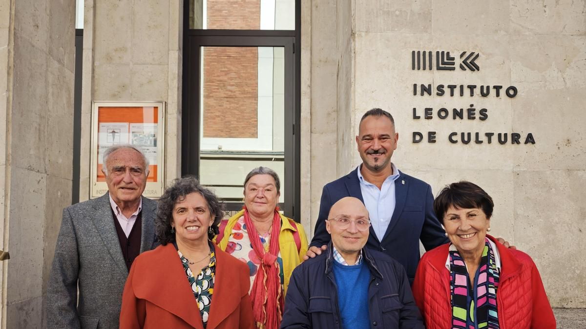 José Antonio Llamas, la JOL Natividad Villoldo, Rosario Granell y Luis Gómez Domingo, premios Concejo 2026