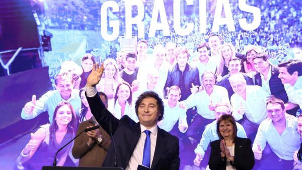 El presidente Milei tras conocerse los resultados de las elecciones.