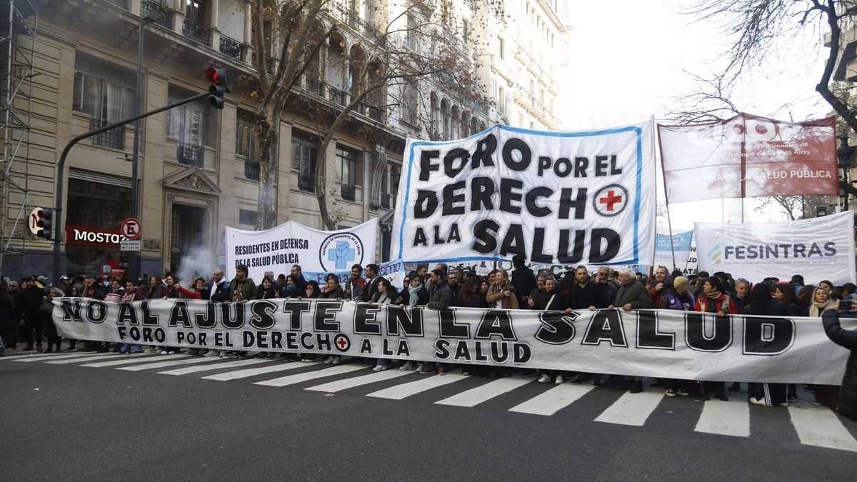 Marcha en defensa del Hospital Garrahan