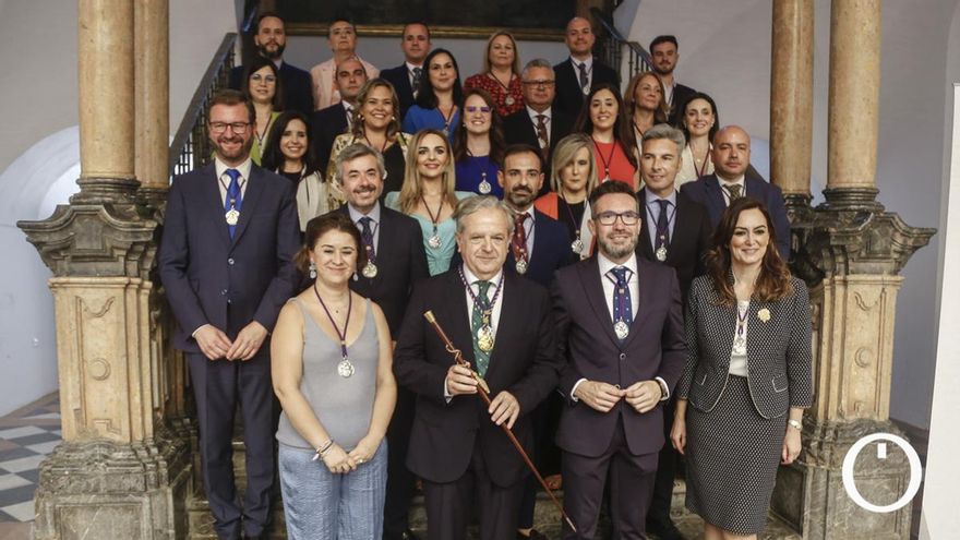 Todas las imágenes del Pleno de investidura de la Diputación Provincial