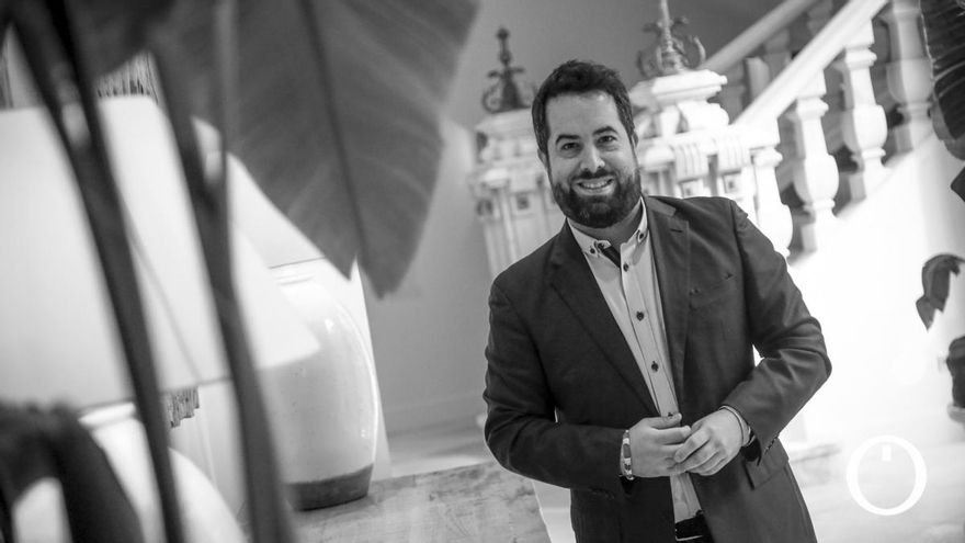 Fran Carrillo: "La sociedad está hasta los cojones de todos los políticos. Algo estamos haciendo mal"