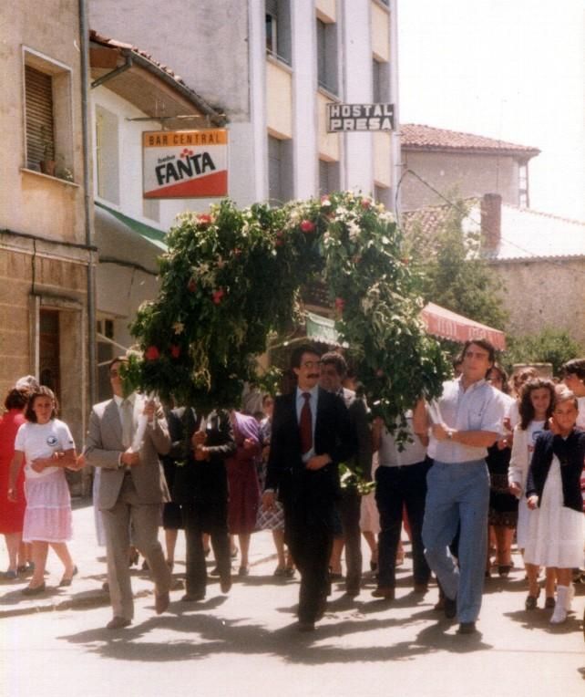 Misa nueva en Riaño en 1982.
