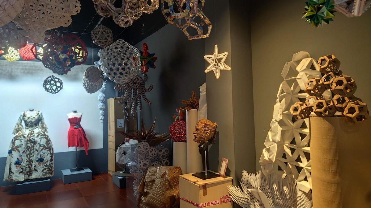 La Escuela Museo de Origami de Zaragoza, abierta en el Centro de Historias, es el gran logro del Grupo de Papiroflexia.