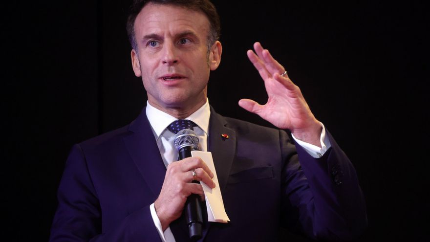 Macron: "A pesar de tentativas de manipulación, los rumanos han elegido la democracia"