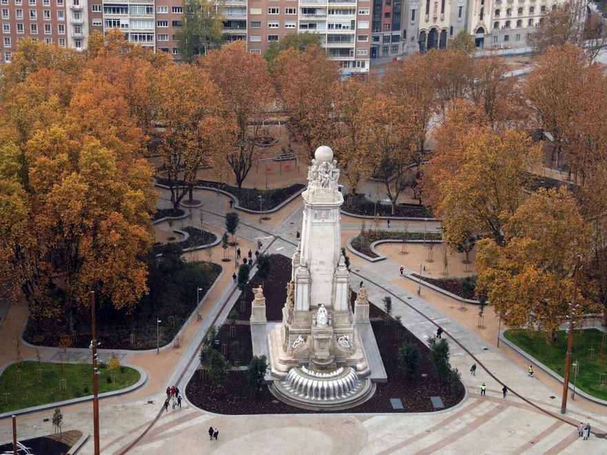 Nueva Plaza España - zona boscosa
