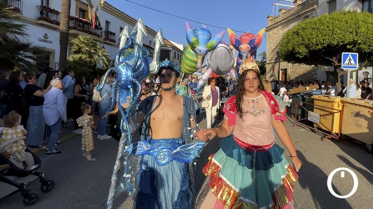 El mundo marino emerge en las Calles en Flor de Cañete