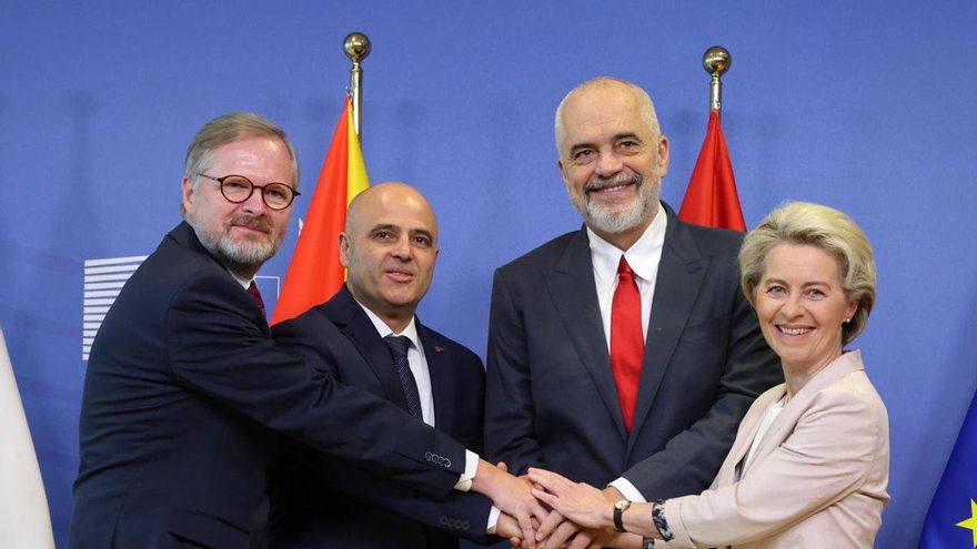 La UE acuerda abrir las negociaciones para el ingreso de Macedonia del Norte y Albania