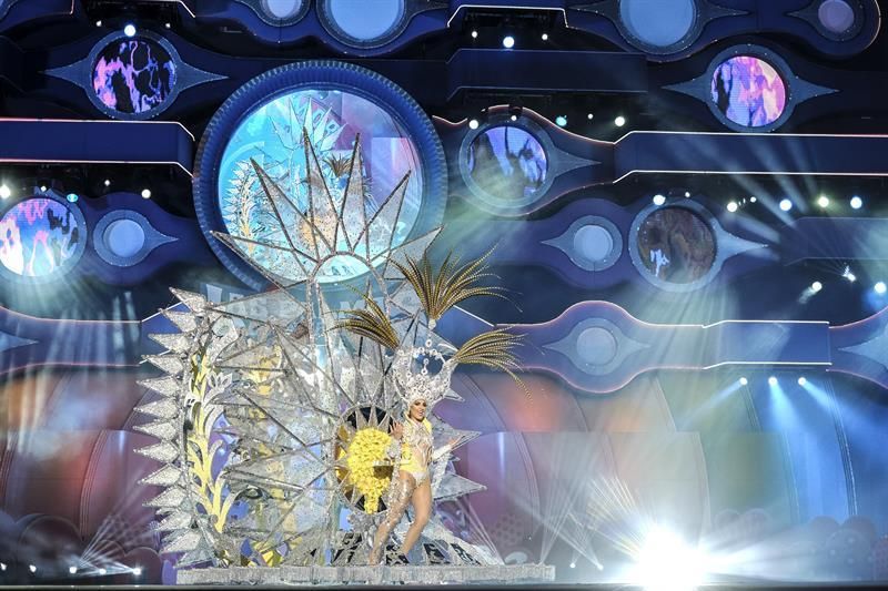 La candidata Laura Suárez Quevedo, con la fantasía 'Alias'