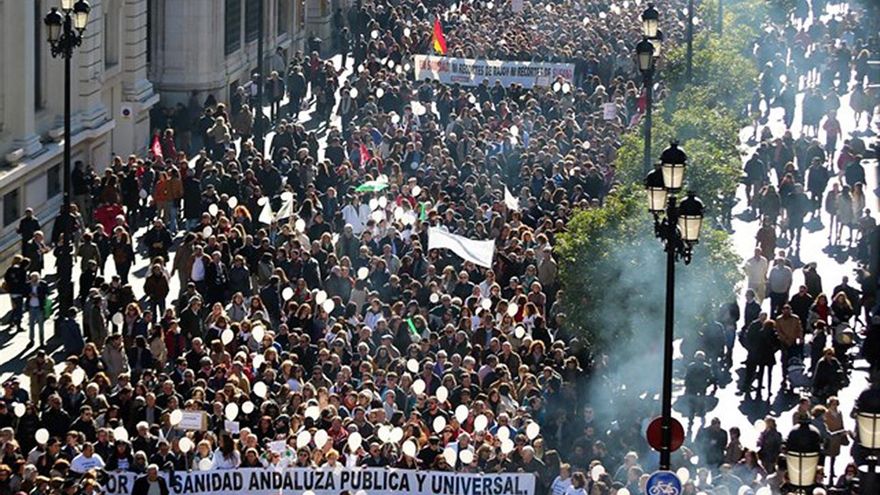 Las mareas quieren echar un pulso a la Junta de Andalucía para frenar la "privatización" de la sanidad pública