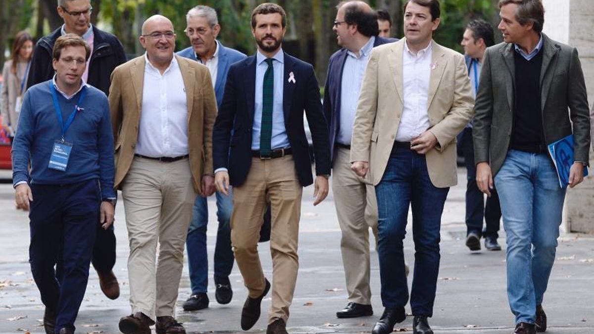 Casado y Mañueco en una imagen de archivo.