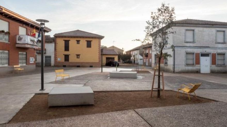 Nueva plaza en Mansilla Mayor. Foto: Ocamica Tudanca Arquitectos