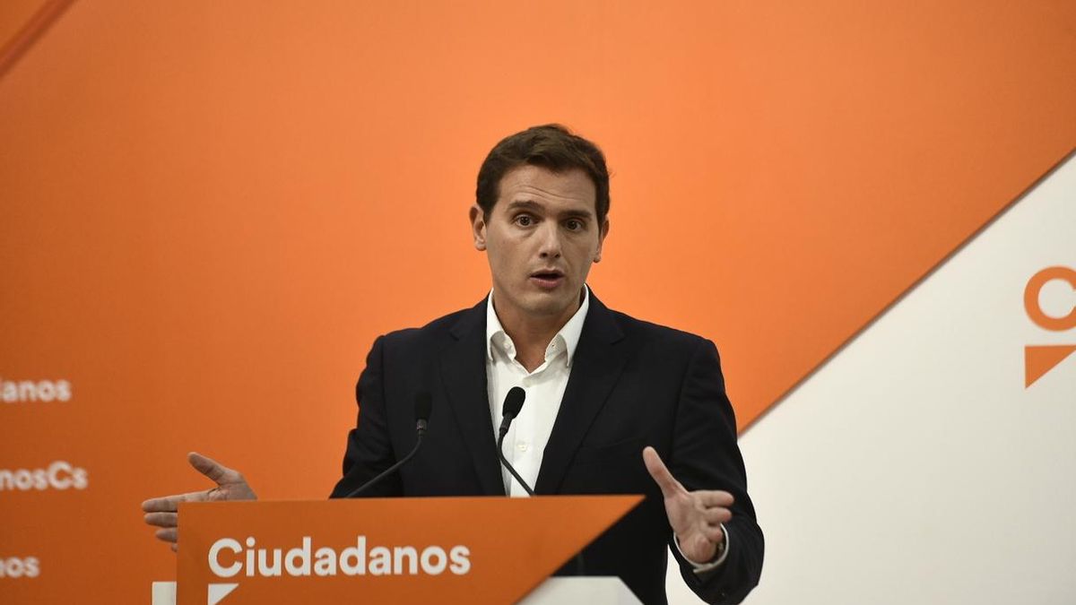 Rivera anuncia la presencia de Savater en el acto de Alsasua y dice que quizá Vox no esté cómodo con su discurso