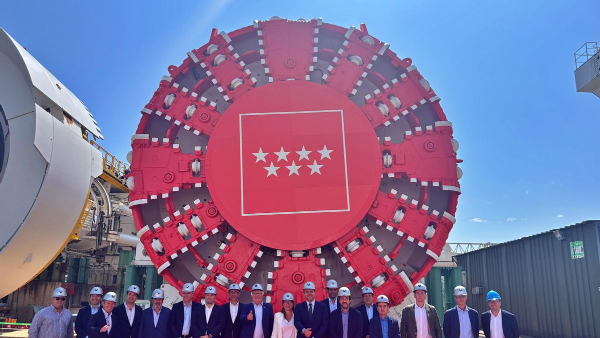 Recepción de la tuneladora Mayrit en Alemania