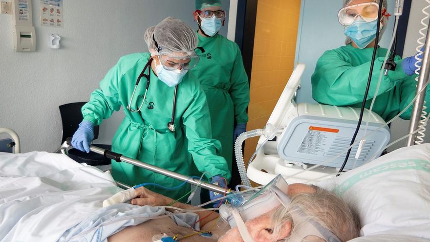 Atendiendo a pacientes COVID en Castilla-La Mancha
