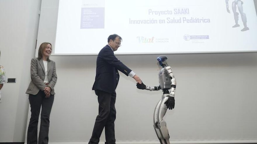 Osakidetza incorpora un robot para acompañar a pacientes de Pediatría en el hospital de Txagorritxu de Vitoria