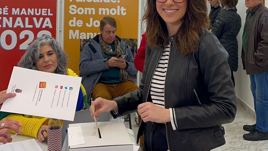 La vicepresidenta Aitana Mas gana por la mínima las primarias para encabezar la lista de Compromís en Alicante