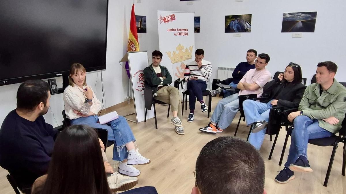 Juventudes Socialistas de León distinguen a la Agrupación del PSOE de Sahagún en los II Premios Valores
