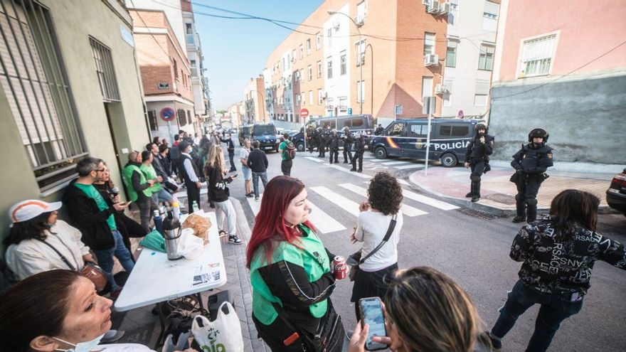 Desahucio de la vecina de Vallecas Elena Kocheulova