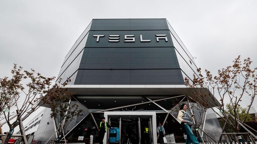 Tesla frena la caída de ventas tras la rebaja de precios