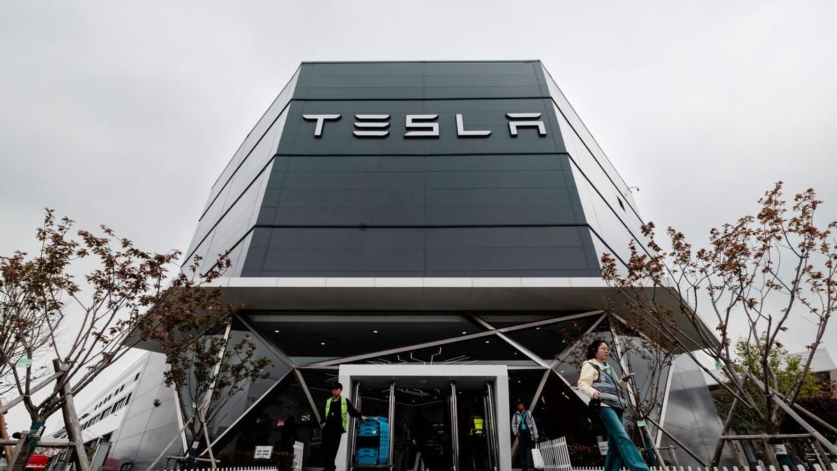 Tesla frena la caída de ventas tras la rebaja de precios