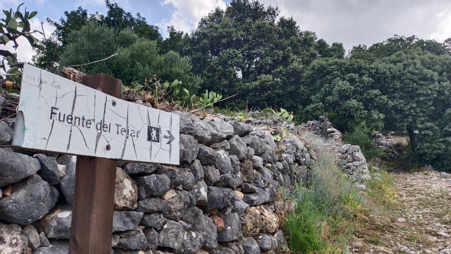 Una comuna rompe la paz de Benaocaz: "Son educados y nada pobretones, pero no pueden acampar allí"