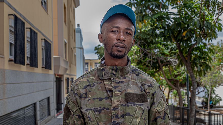 Steve, el superviviente que vio al océano tragarse 25 migrantes: "Todos estábamos vivos hasta el rescate"