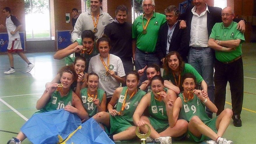 Las ganadoras del Nacional de baloncesto femenino.