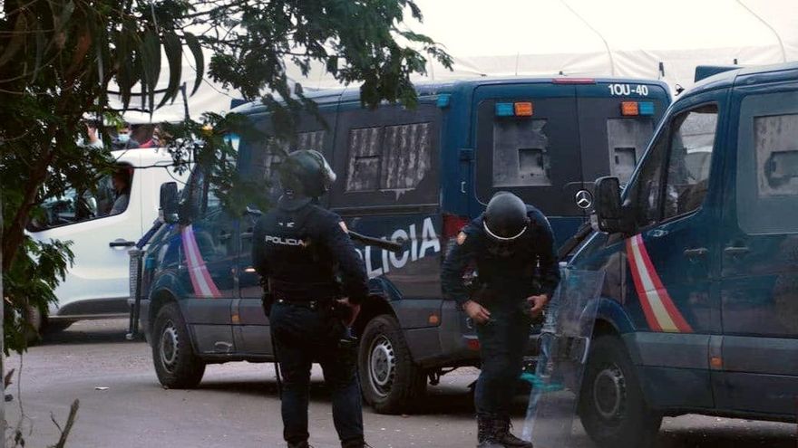 La Policía Nacional en Las Raíces el pasado 6 de abril
