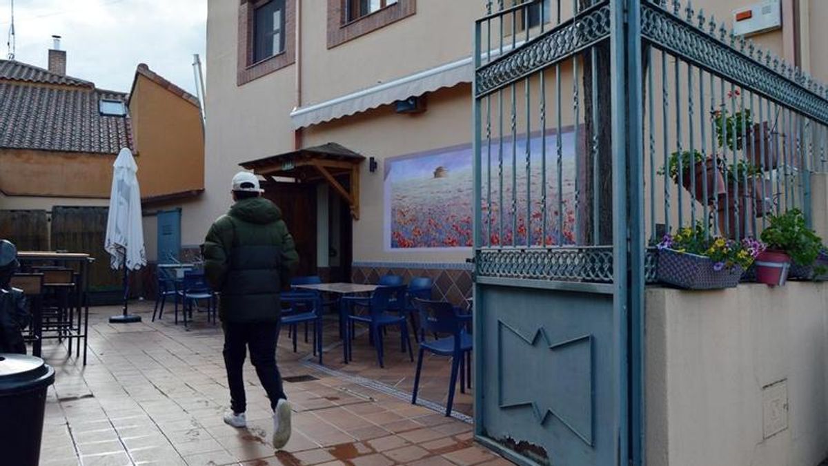 Bercianos del Real Camino dispone de cinco establecimientos de hostelería para tomar el blanco. 