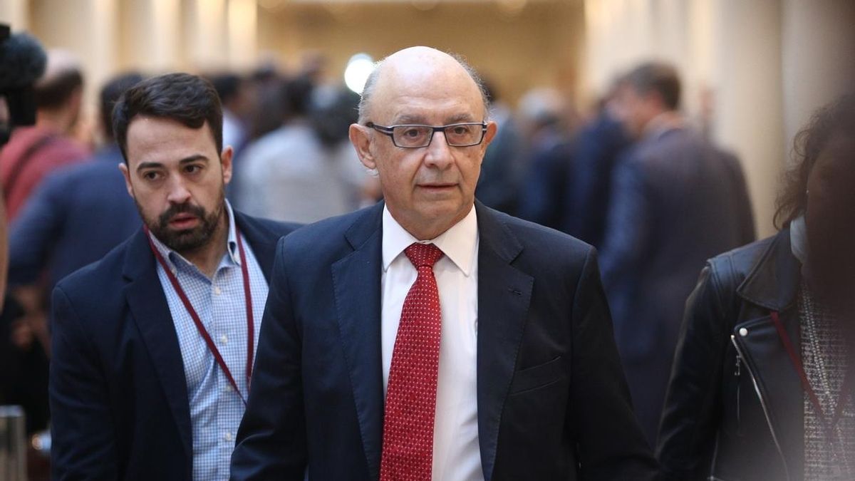 El ministro de Hacienda, Cristóbal Montoro, en una imagen de archivo.
