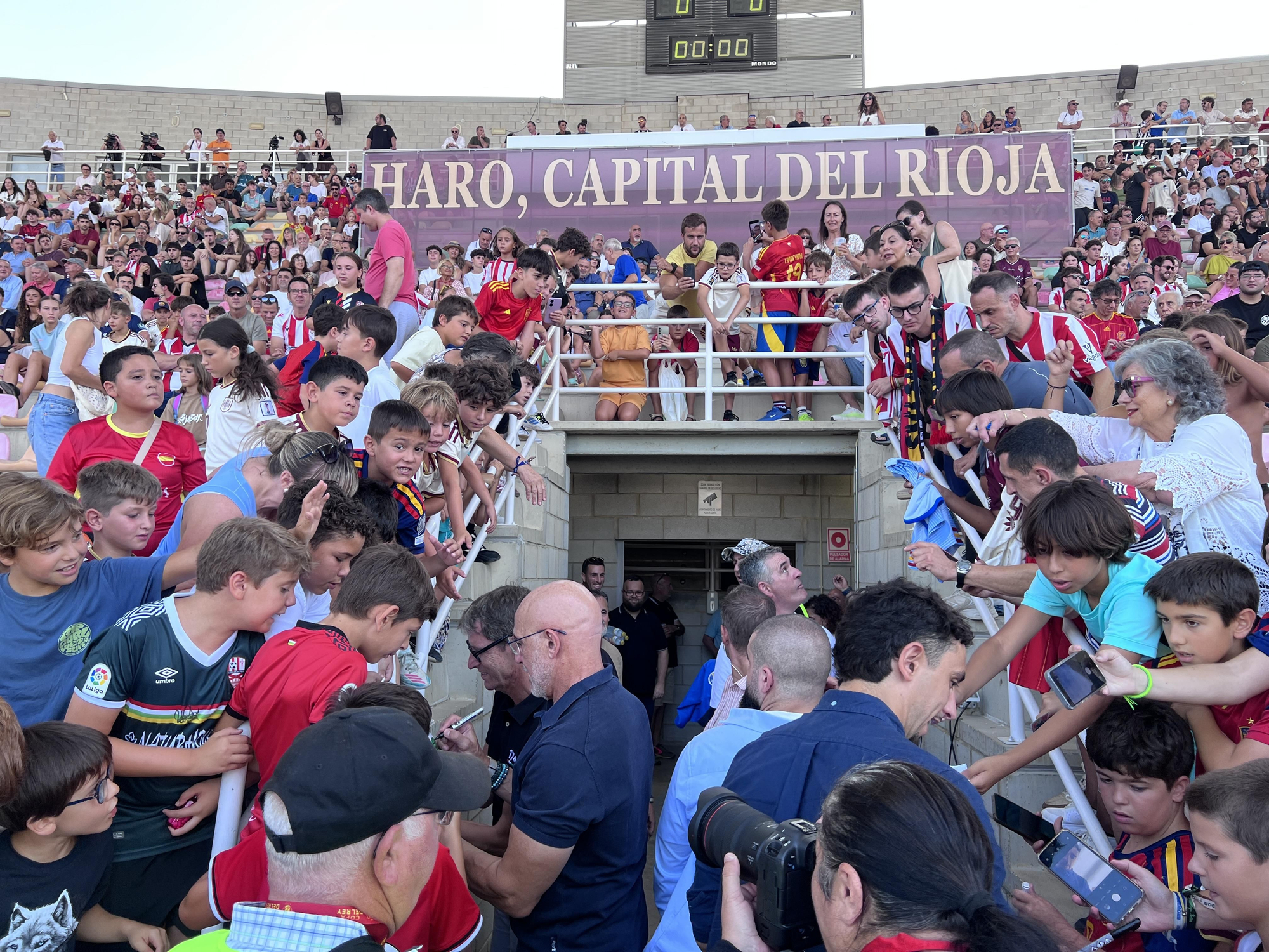 Homenaje al seleccionador Luis de la Fuente en Haro tras la victoria en el Mundial de fútbol