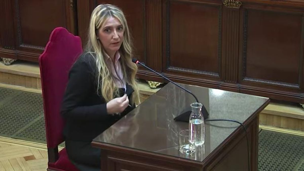 La militante del PSOE vinculada a Ábalos defiende su contratación en una empresa pública: "Nunca me dijo 'oye, te he enchufado'"