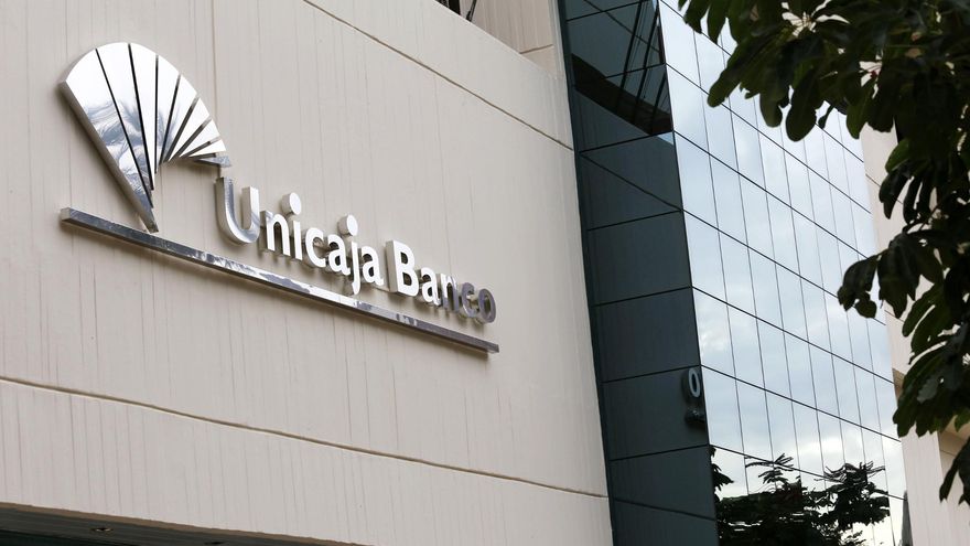 Unicaja y Liberbank crean la quinta entidad de España tras completar su fusión