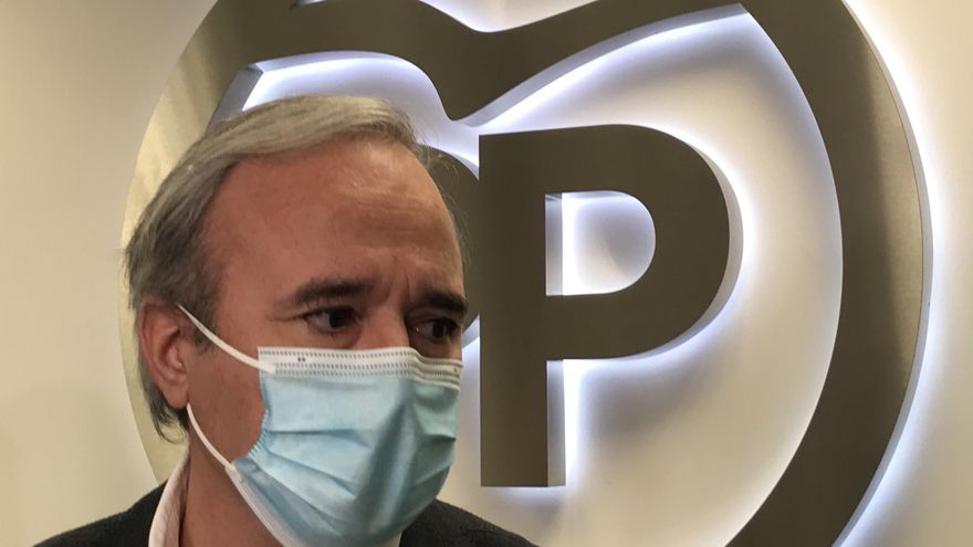 Azcón, presidente del PP de Aragón y el alcalde de Zaragoza, apoya a Casado: "La verdad pondrá las cosas en su sitio"