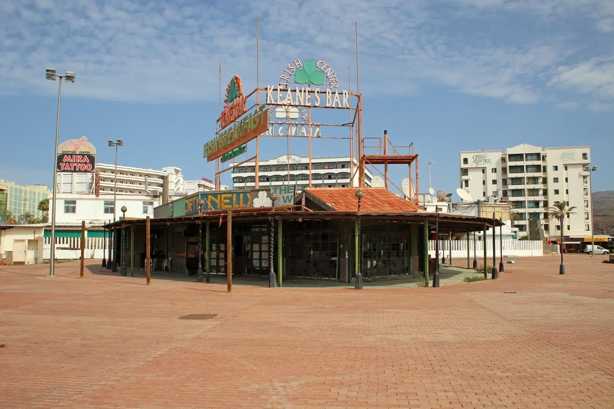 Abandono del Parque Europeo, en Playa del Inglés. (ALEJANDRO RAMOS)