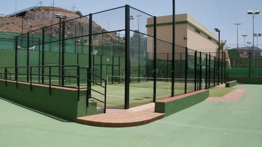 Arranca la temporada del pádel en el Círculo de Amistad XII de Enero