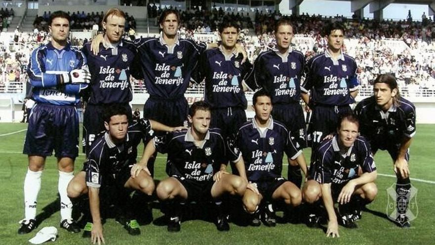 La tercera sesión del Foro 'Ángel Arocha', dedicado al penúltimo ascenso a Primera División