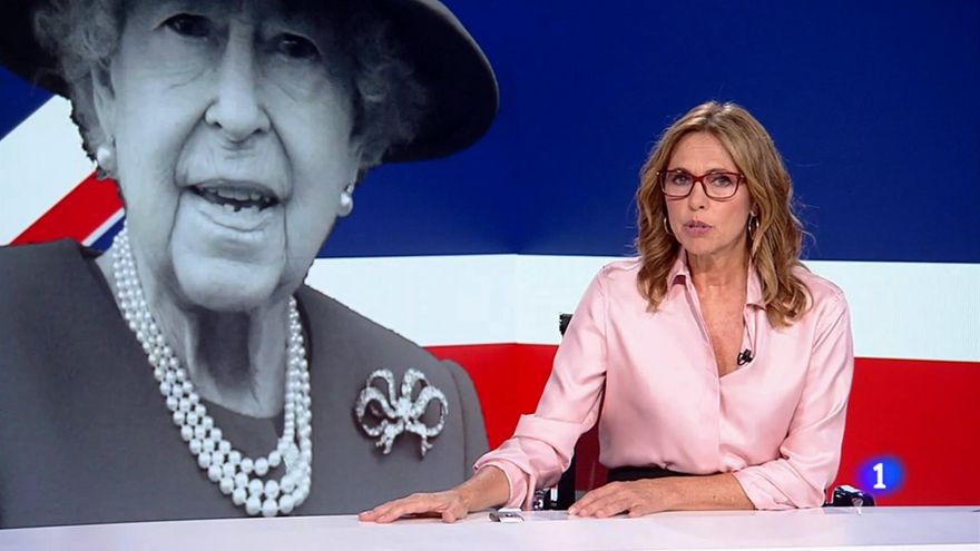 La muerte de Isabel II sorprendió a las cadenas españolas, que alteraron su programación