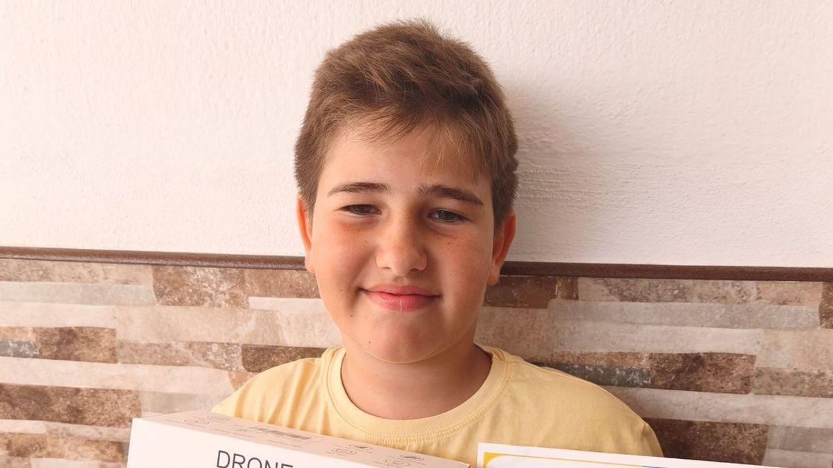 Mar, Gisela, Darius y Pablo tienen entre 9 y 15 años y son los únicos españoles que disputan estos días las Olimpiadas de Tecnología